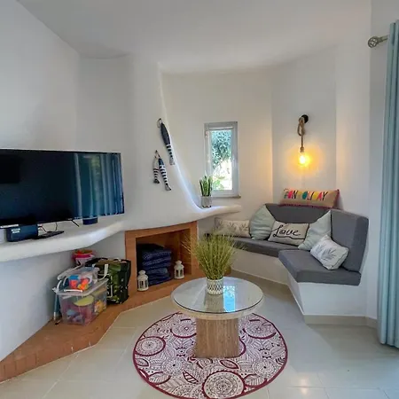 Apartmán 2 Bed 2 Bath Poolside With Wi-fi And Ac